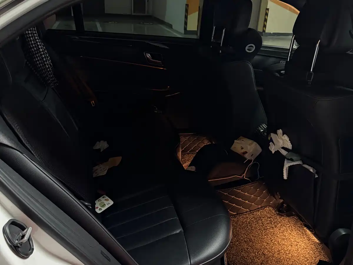 Mercedes-Benz E-Class 2015 Facelift E 260 L Sport фото 13