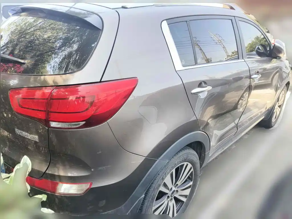 Фото 2 - Kia Sportage