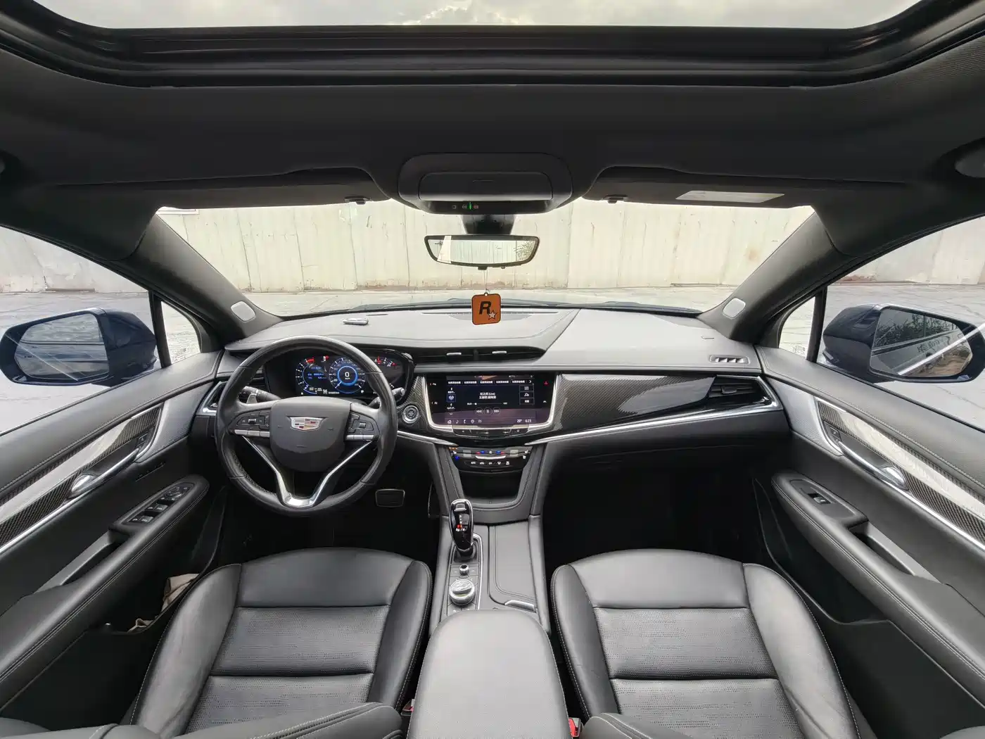 Cadillac XT6 2024 2025 2.0T 6-Seater AWD Executive Black Label Edition