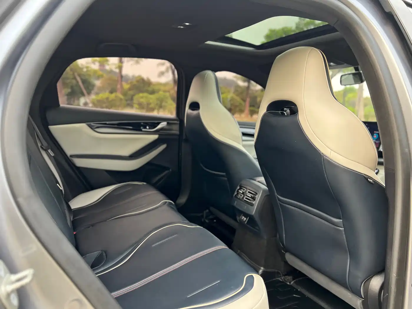 BYD Qin PLUS 2021 DM-i 55KM Flagship фото 14