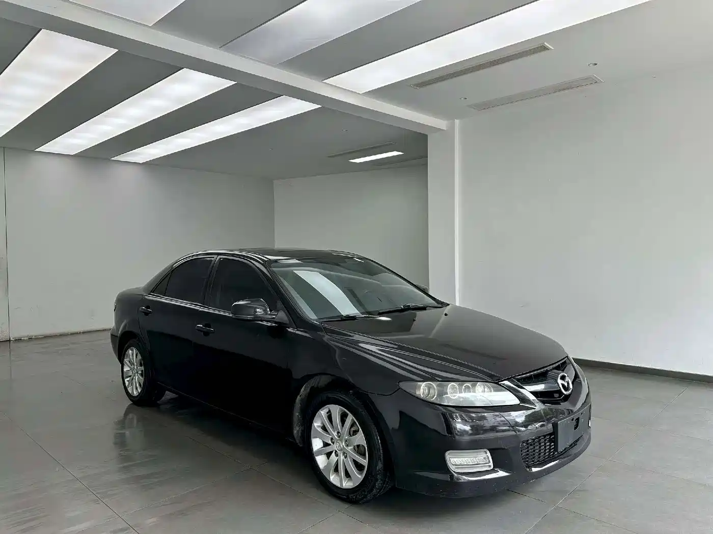 Фото 3 - Mazda 6