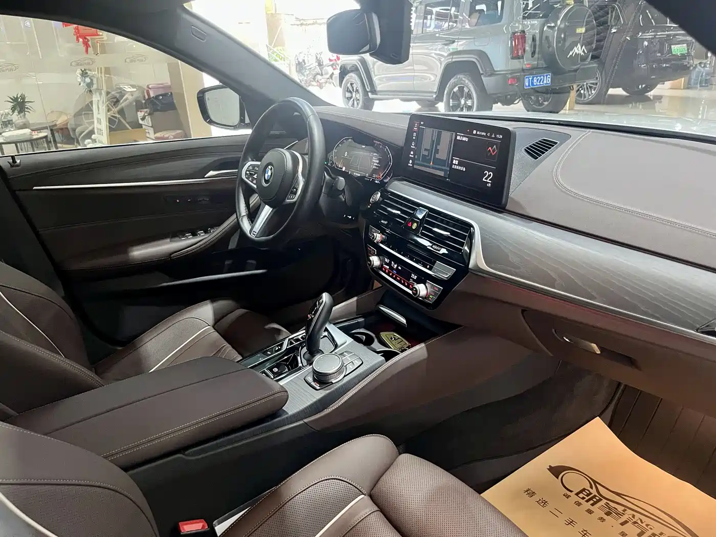 BMW 5 Series 2022 530Li Exclusive M Sport Package фото 13