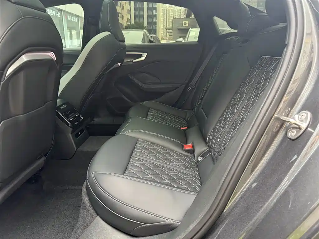 AUDI A5L