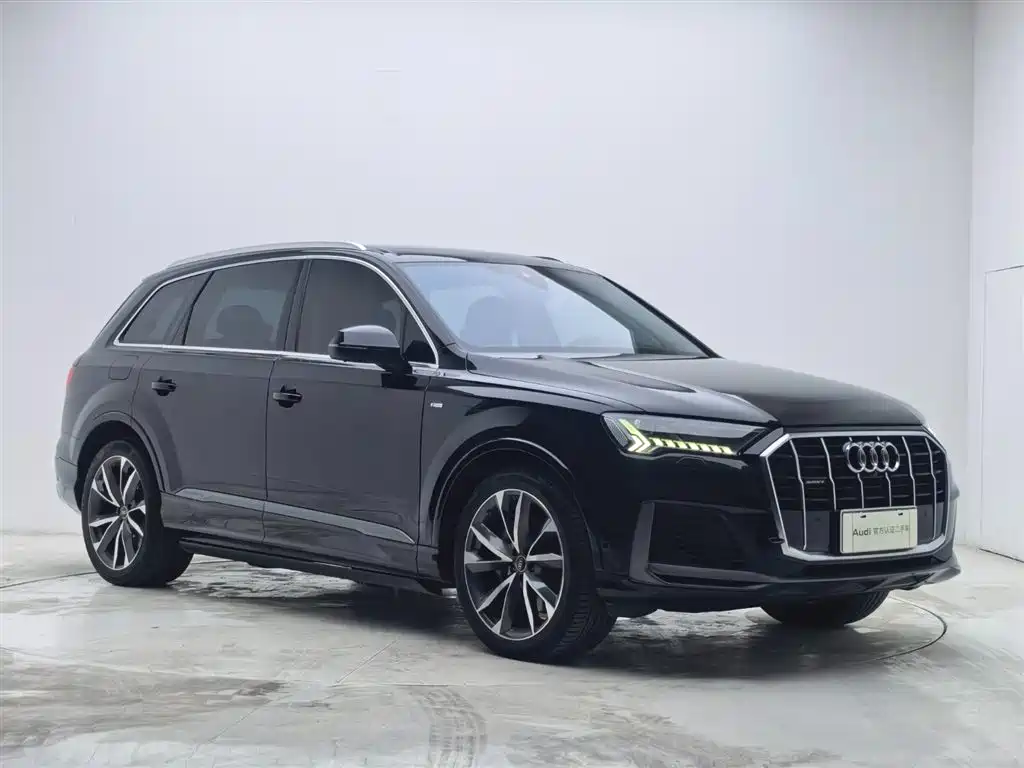Audi Q7 2023 55 TFSI quattro S line Sport фото 7