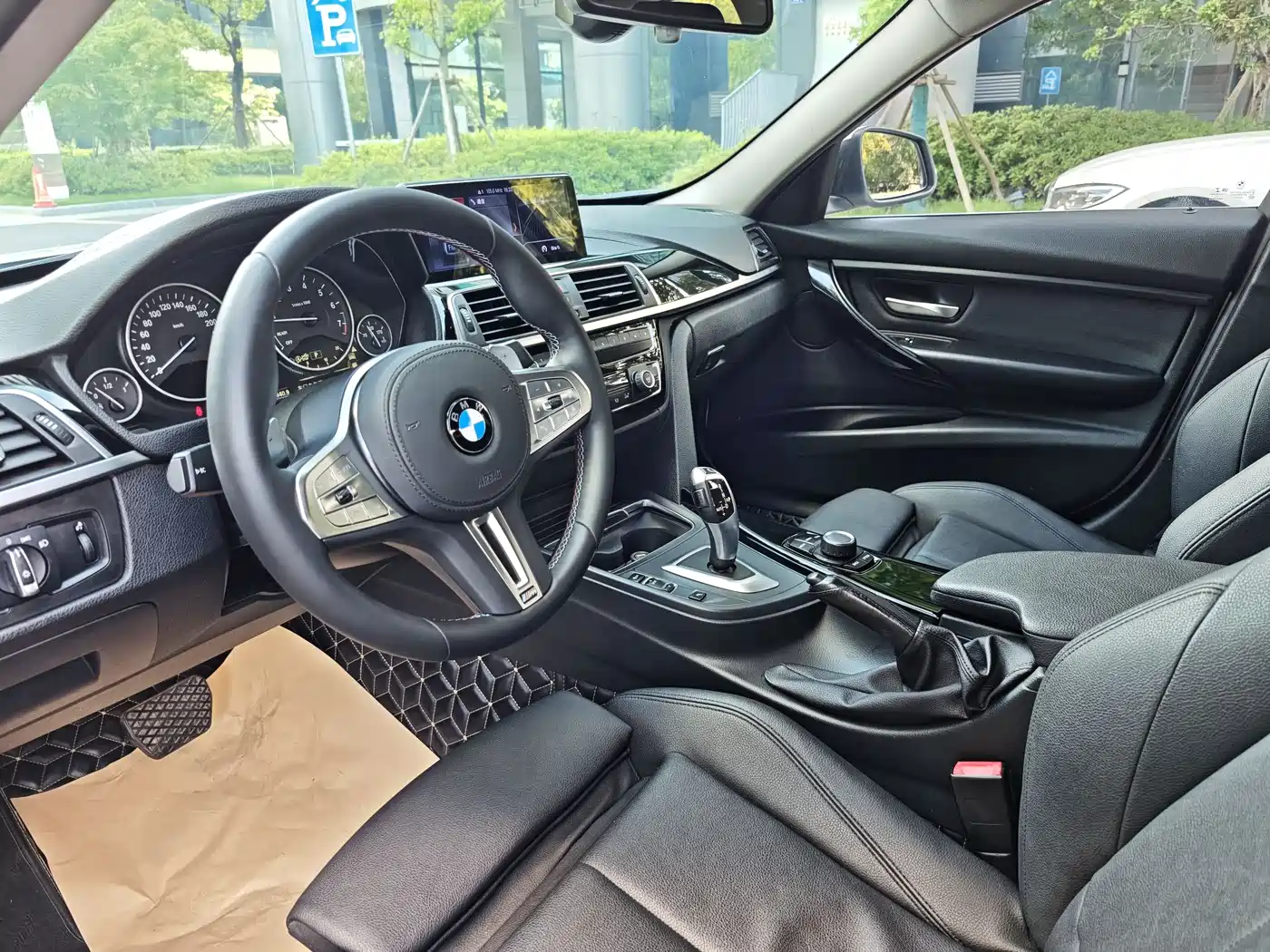 BMW 3 Series 2018 320Li Fashion Style фото 14