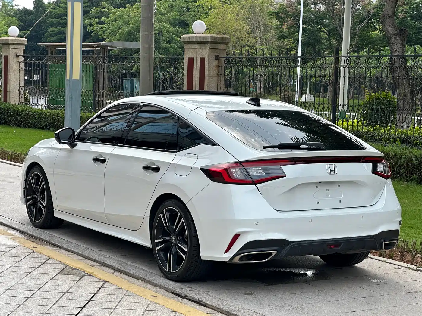 Honda Integra 2023 HATCHBACK 240TURBO CVT Phantom Night Luxury Edition фото 11