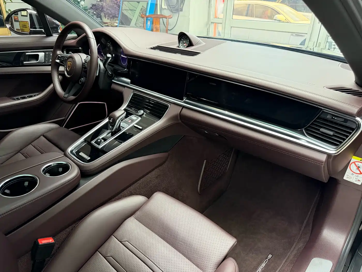 Porsche Panamera 2022 Panamera 4 Executive Long Wheelbase 2.9T фото 41