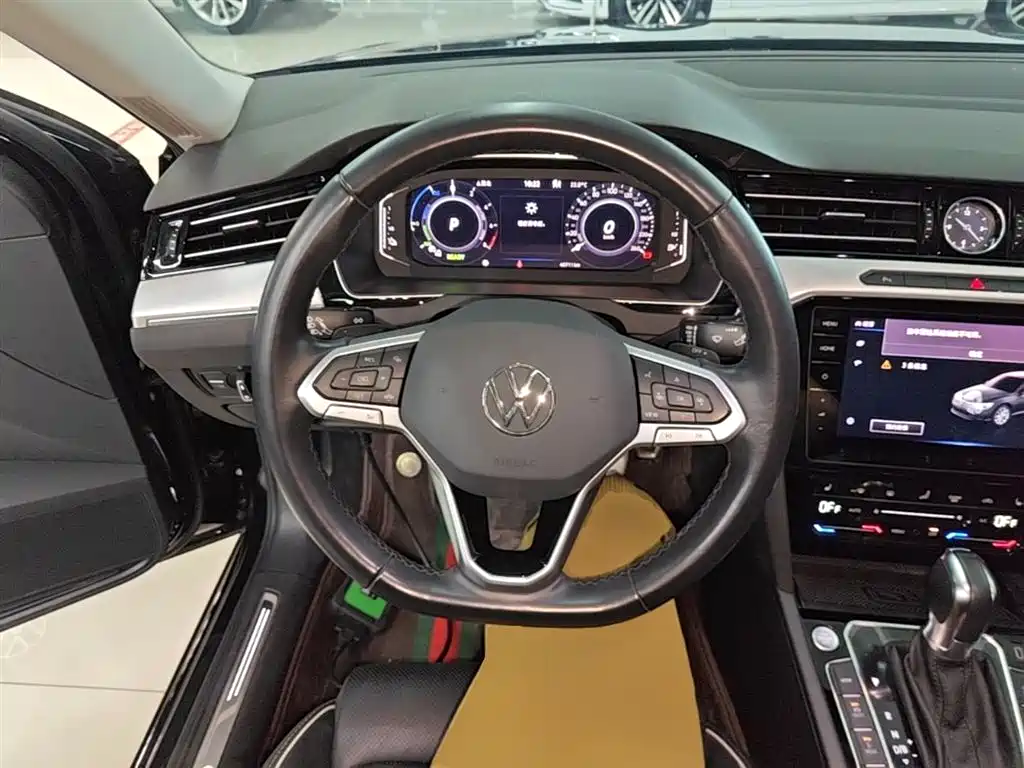 Volkswagen Magotan GTE Plug-in Hybrid 2022 GTE Luxury фото 11