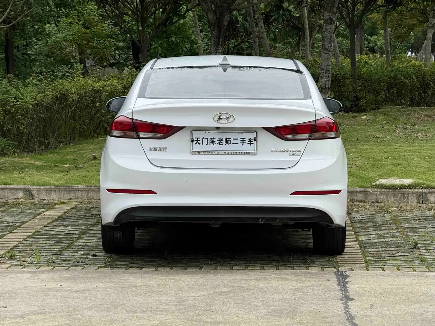 Hyundai Elantra 2016 Model 1.6L Automatic Smart Elite фото 6