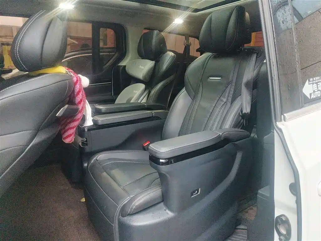 SAIC Maxus Maxus G20 2021 PLUS 2.0T Gasoline Automatic Elegance Edition фото 15