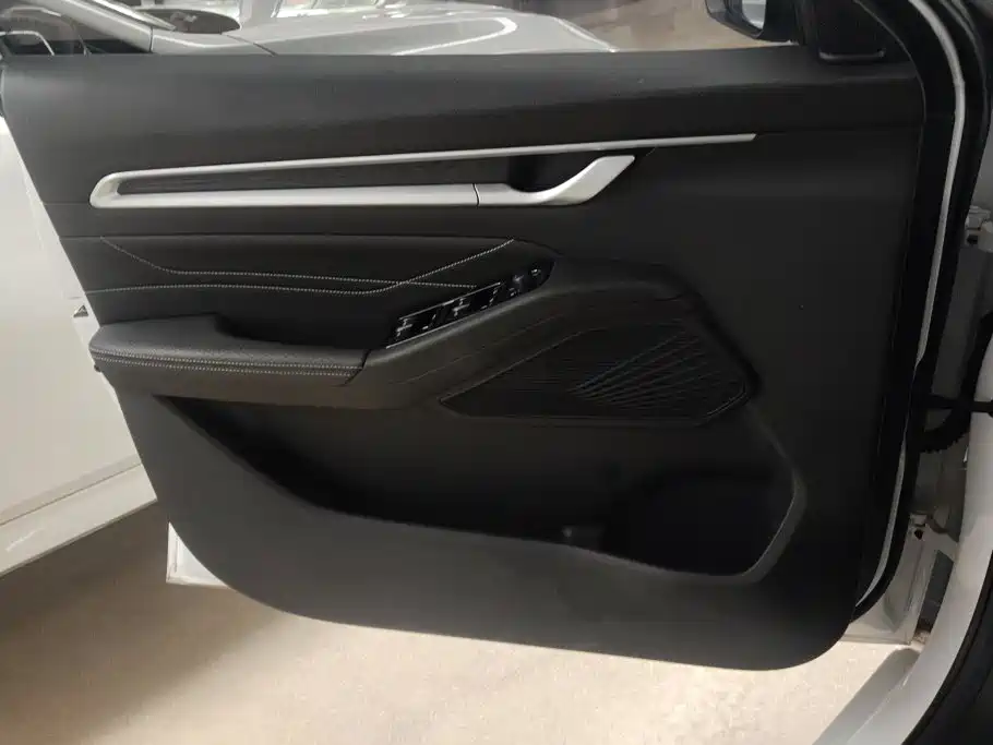 Geely Emgrand 2025 2025 4th Gen 1.5L CVT Soaring Dragon Edition