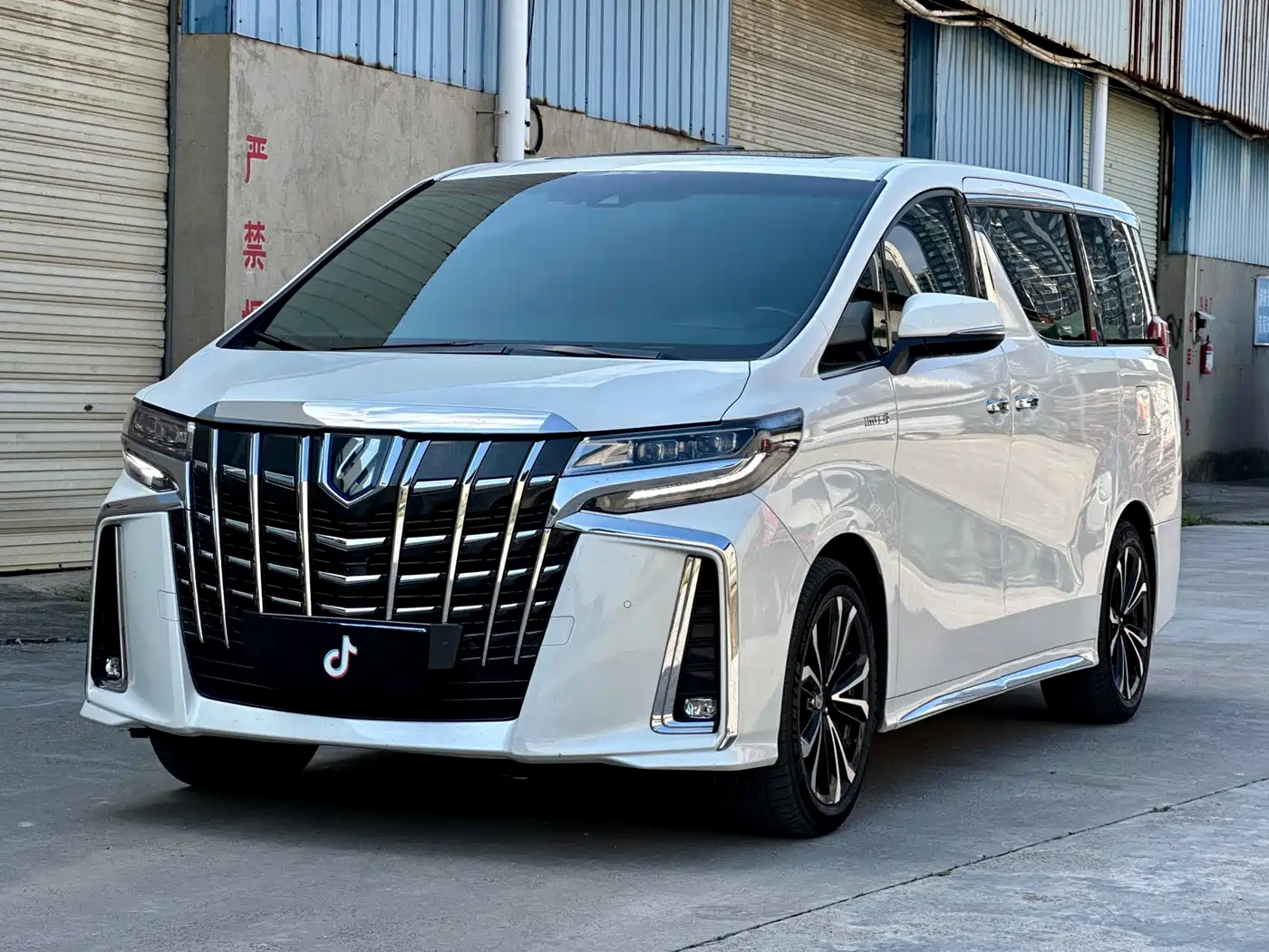 Toyota Alphard 2021 Hybrid 2.5L Premium