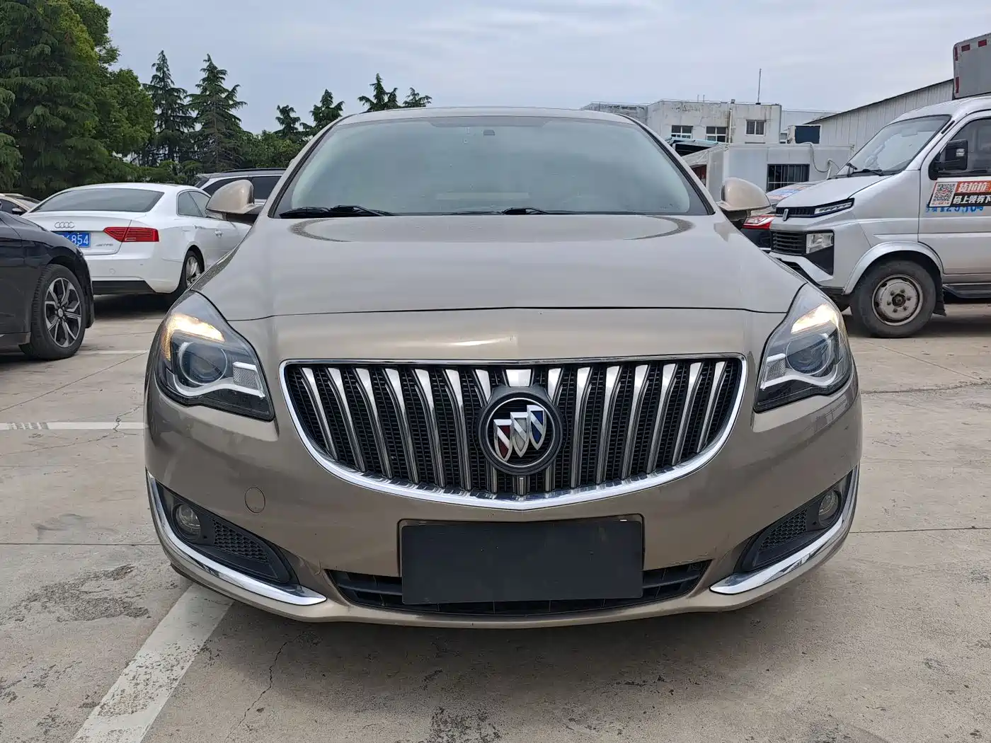 Buick Regal 2015 2.0L Leading Fashion Model фото 2
