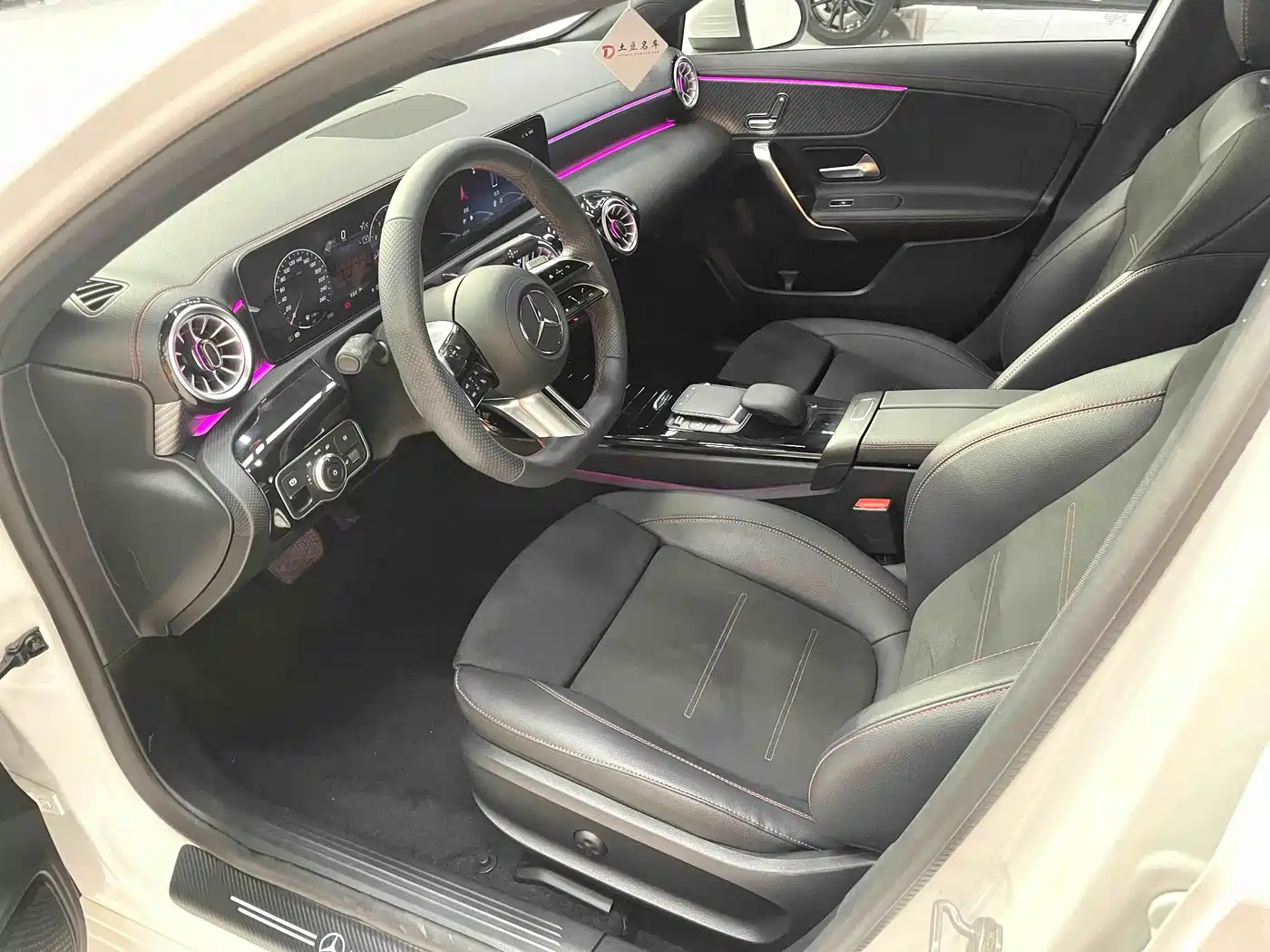 Mercedes-Benz A-Class 2023 A 200 L Fashion фото 7