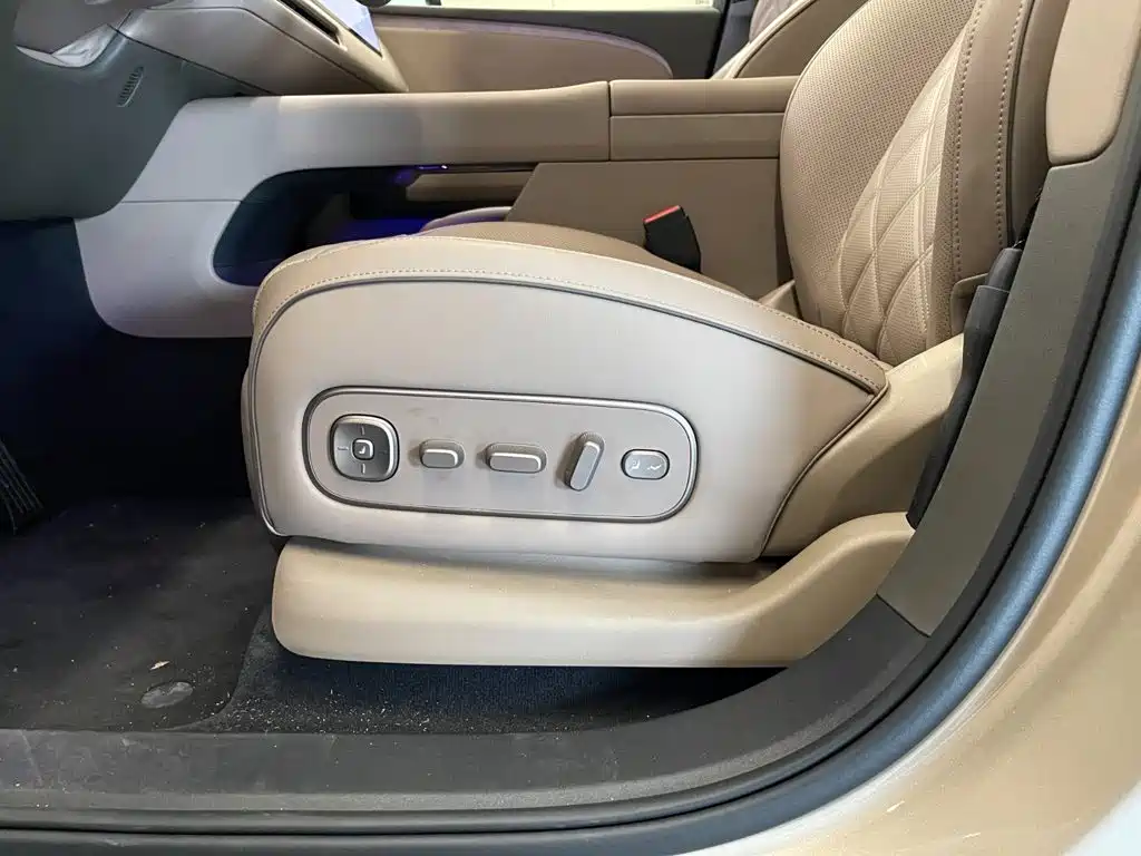 Li Auto Li Xiang L9 2026 2026 Base Model
