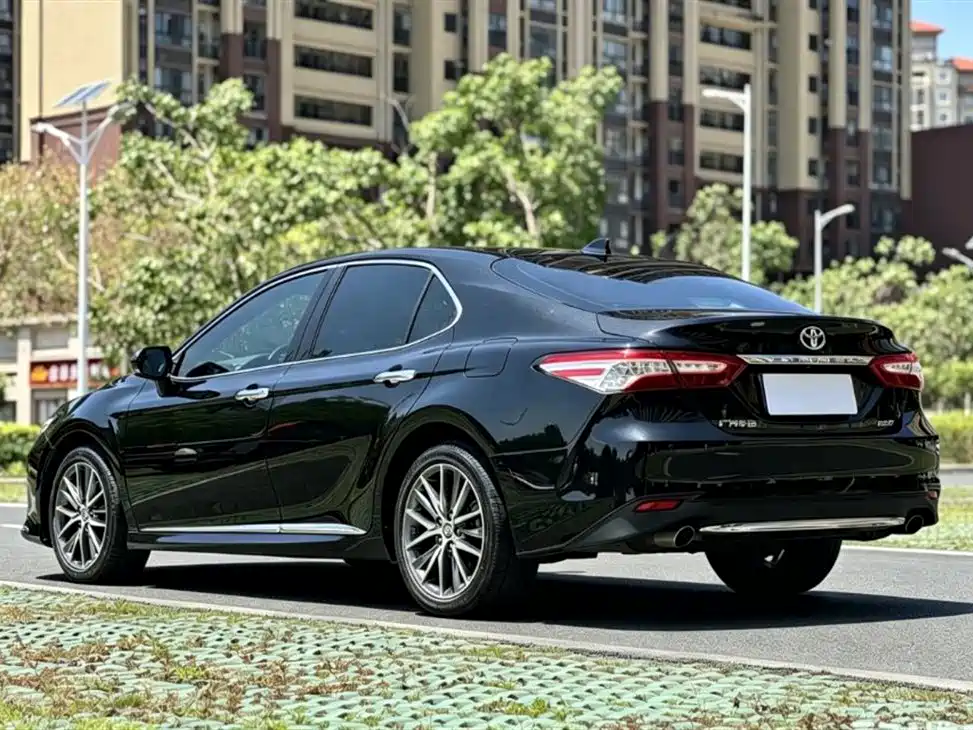 Toyota Camry 2021 2.5G Luxury Edition фото 7