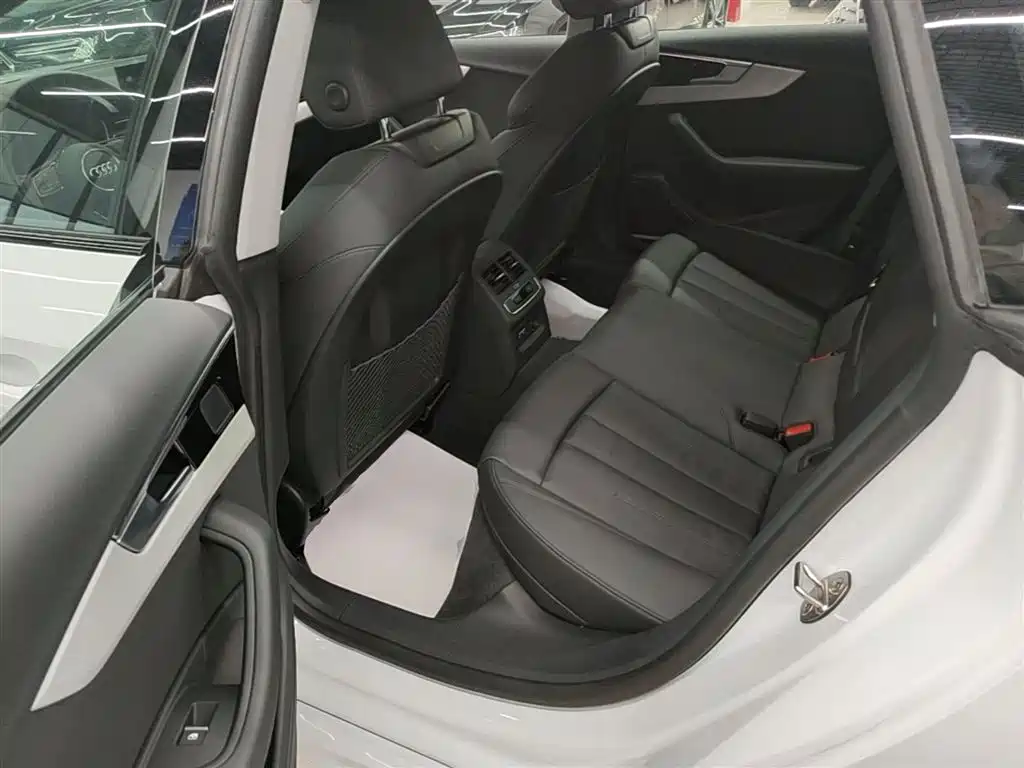 Audi A5 (Import) 2024 Sportback 40 TFSI quattro Luxury Dynamic фото 13