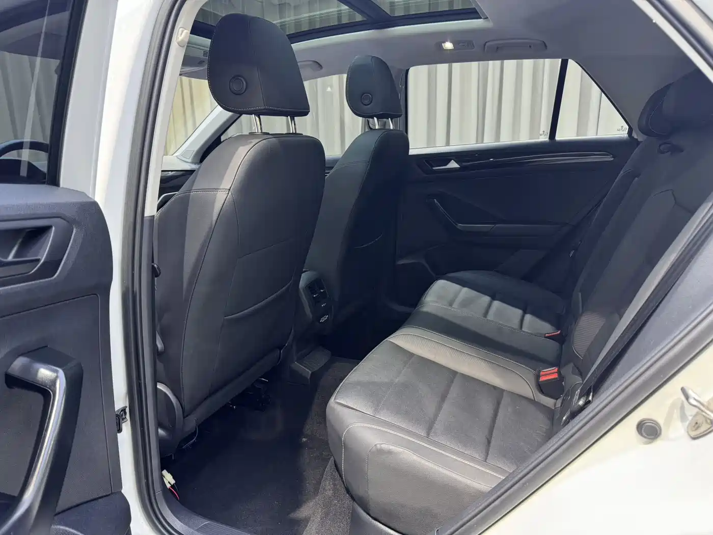 Volkswagen T-ROC 2021 280TSI DSG 2WD Comfort Connected фото 6