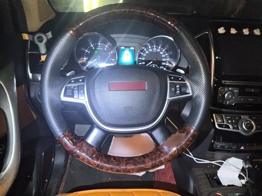 Haval H9 2015 2.0T 4WD Luxury 7-Seater фото 3