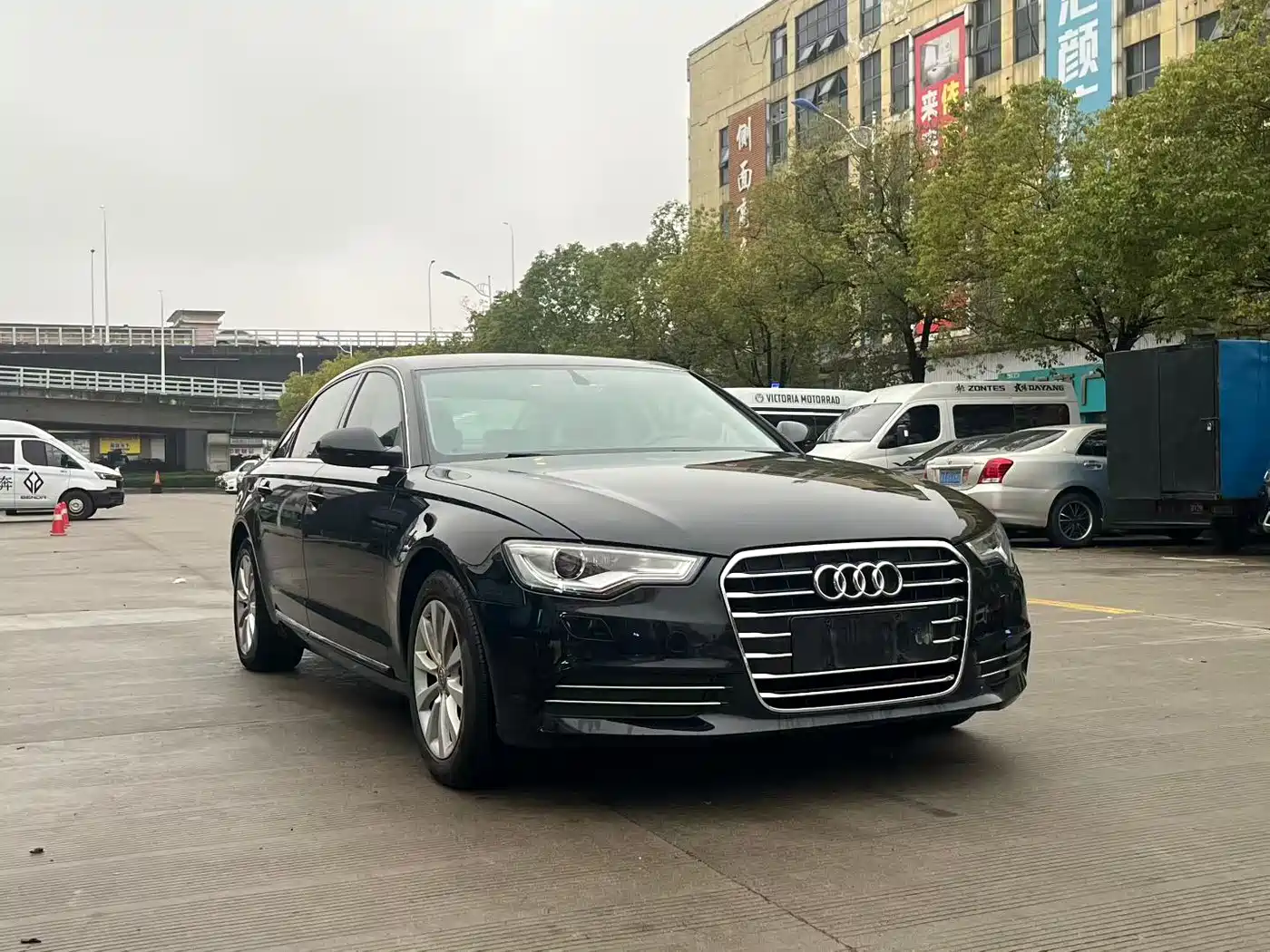 Audi A6L 2014 30 FSI Comfort фото 3