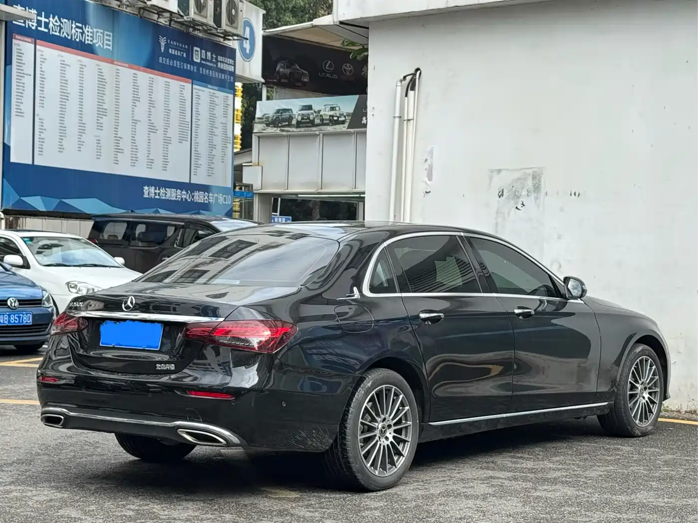 Mercedes-Benz E-Class 2023 E 260 L фото 35