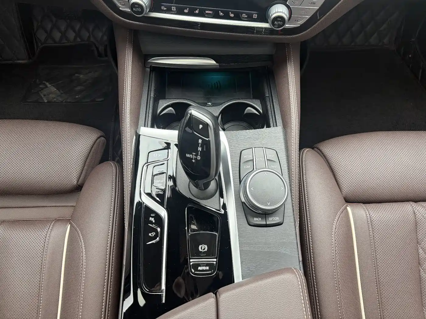 BMW 5 Series 2021 530Li Premium M Sport Package фото 17