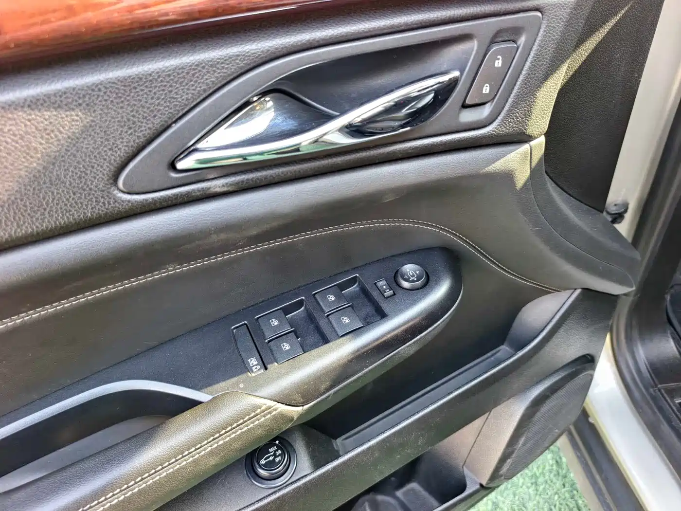Cadillac SRX 2013 3.0L Elite фото 8