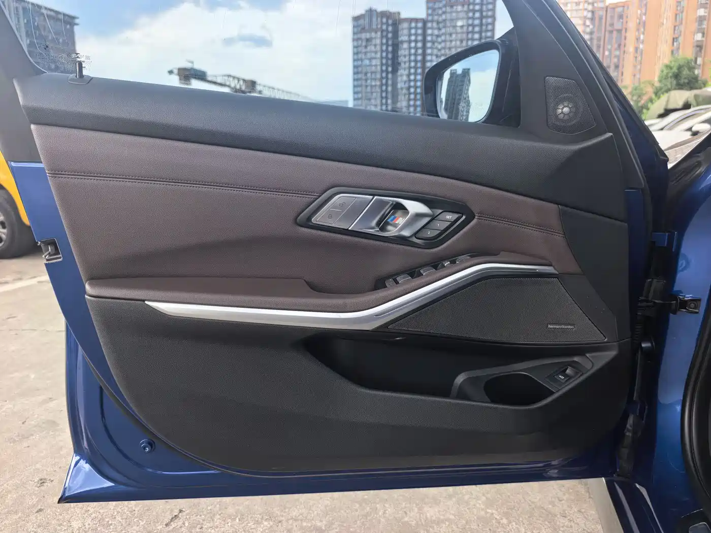 BMW 3 Series 2020 325Li M Sport Black Night Package фото 11