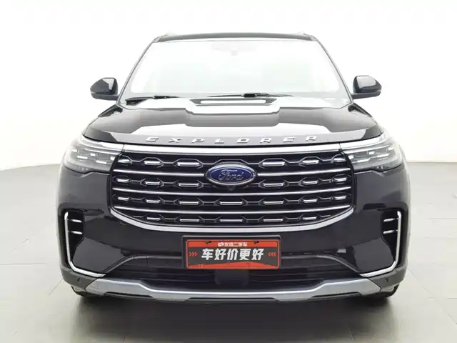 Ford Explorer 2023 EcoBoost 285 AWD Titanium Edition 6-Seater — фото 3
