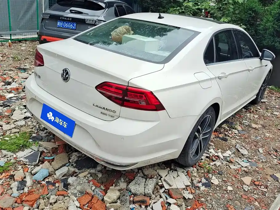Volkswagen Lamando 2019 280TSI DSG Comfort Edition China V фото 3