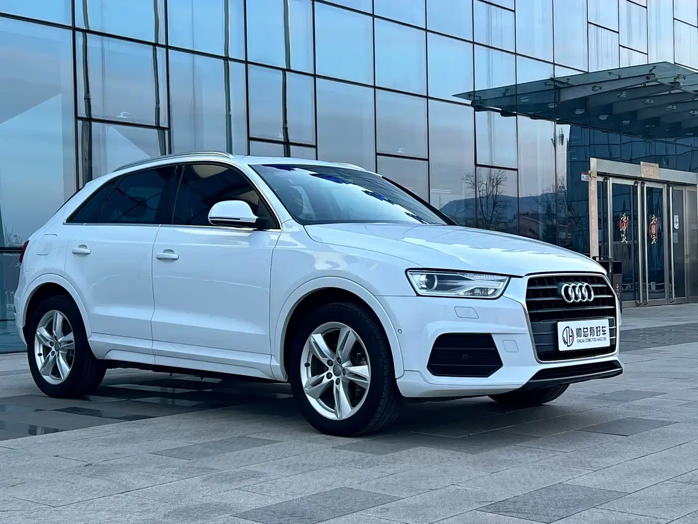 Audi Q3 2016 35 TFSI Style фото 3
