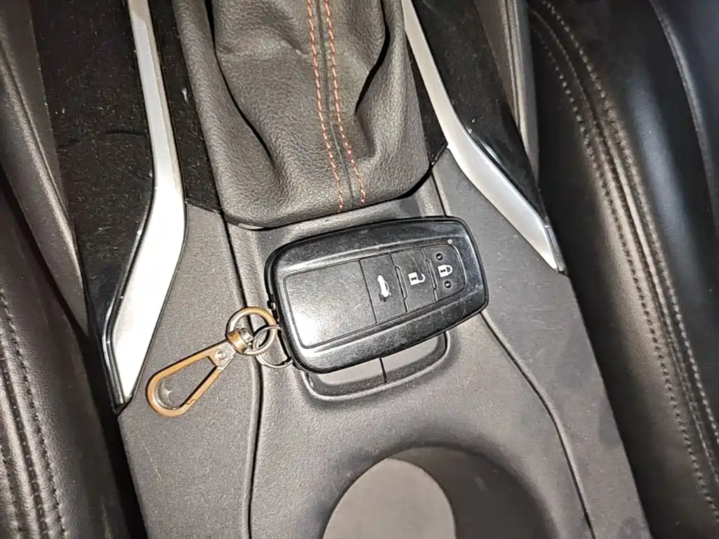 Toyota Corolla 2021 1.2T S-CVT Elite PLUS Edition фото 9