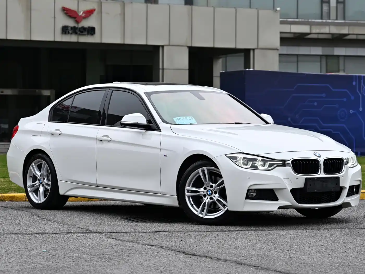 BMW 3 Series 2017 320i M Sport фото 3