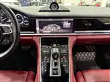 Photo 10 - Porsche Panamera New Energy
