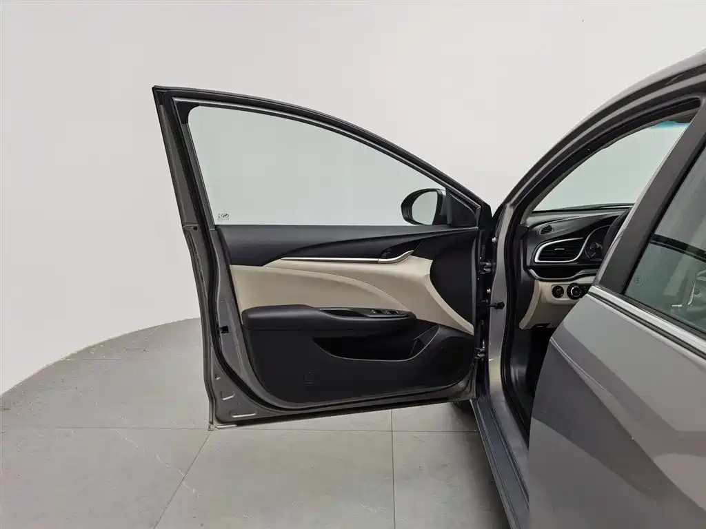 Buick Excelle GT 2018 15T Dual Clutch Elite фото 8