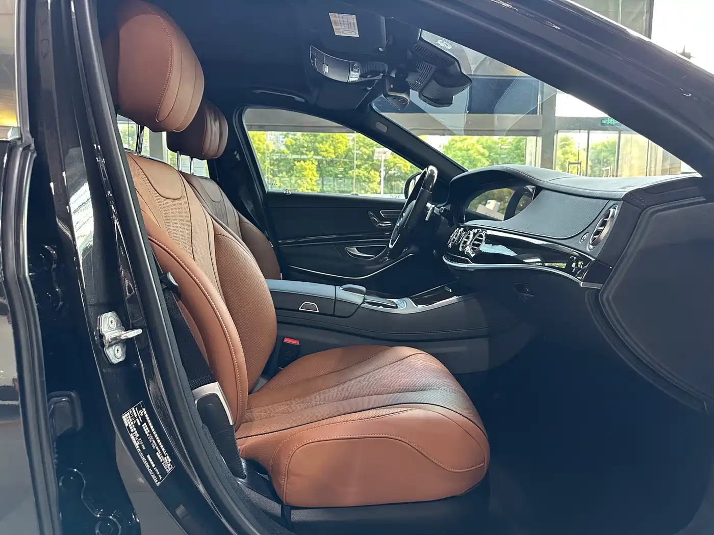 Mercedes-Benz Maybach S-Class 2020 S 450 4MATIC Collector's Edition фото 15
