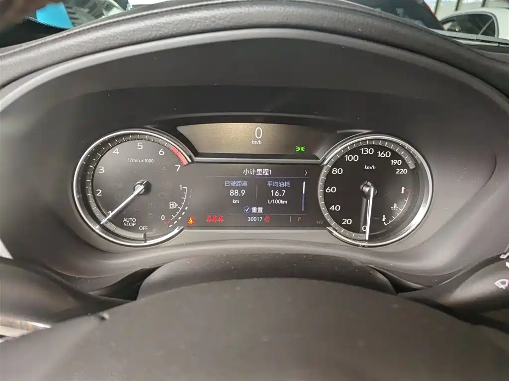 Cadillac XT4 2022 28T FWD Premium фото 12