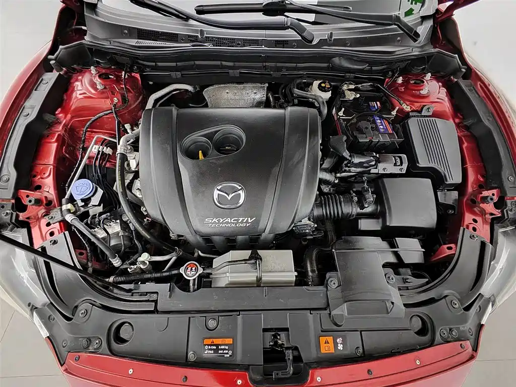 Mazda Atenza 2017 2.0L Skyactiv-G Luxury фото 6