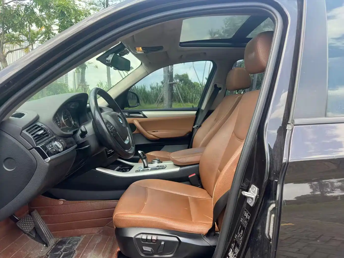 BMW X3 (Import) 2014 xDrive28i Leading Edition фото 4