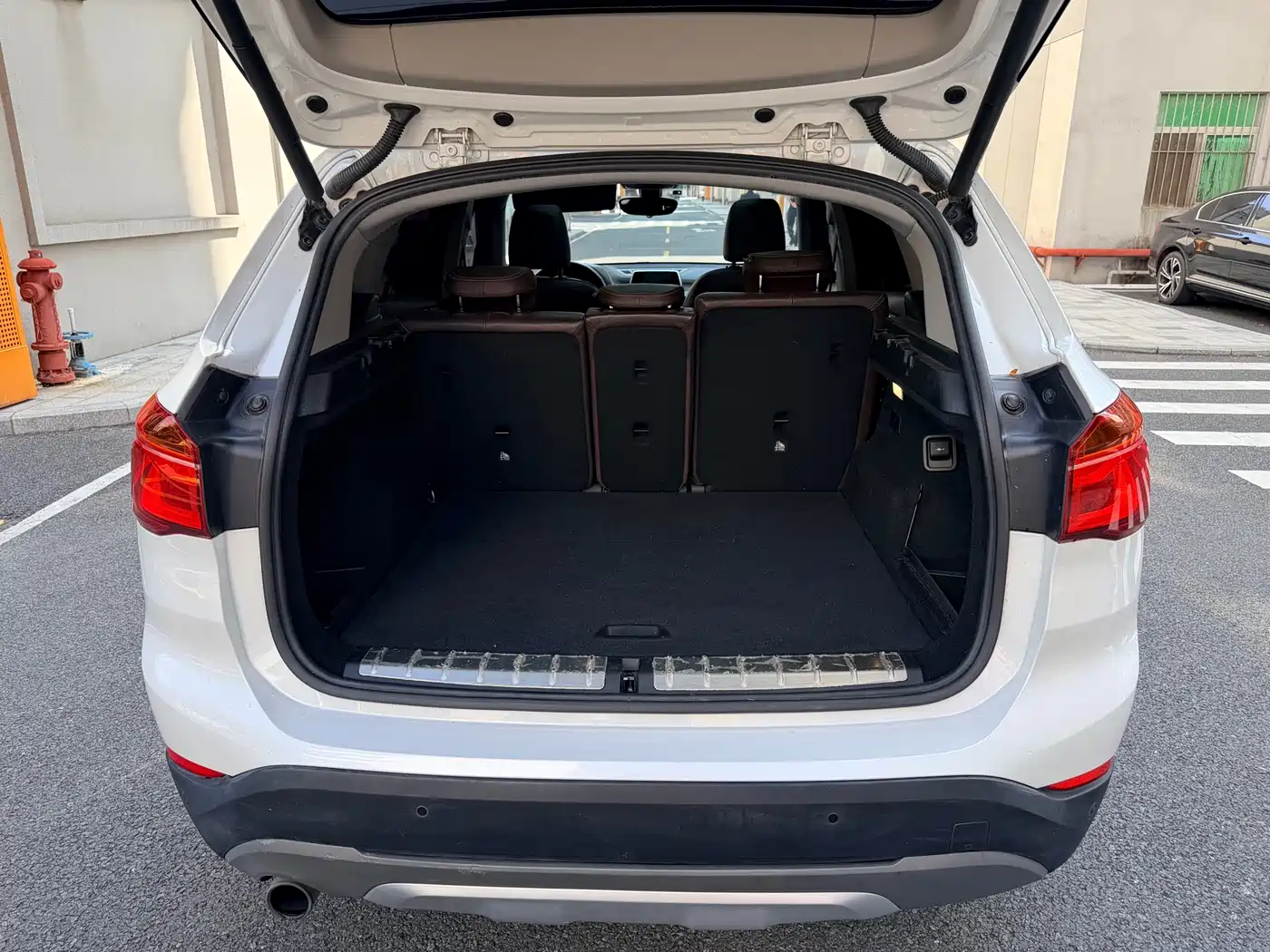 BMW X1 New Energy 2018 xDrive25Le Luxury Model фото 15