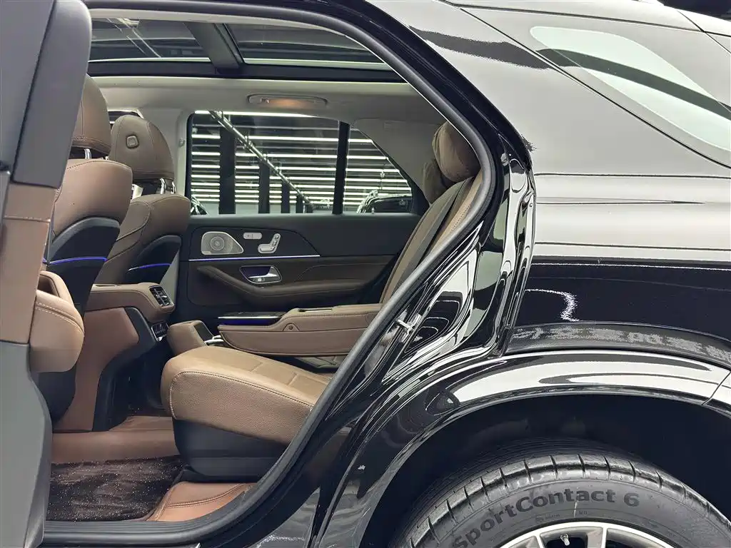 Mercedes-Benz GLE 2024 GLE 450 4MATIC Luxury фото 7