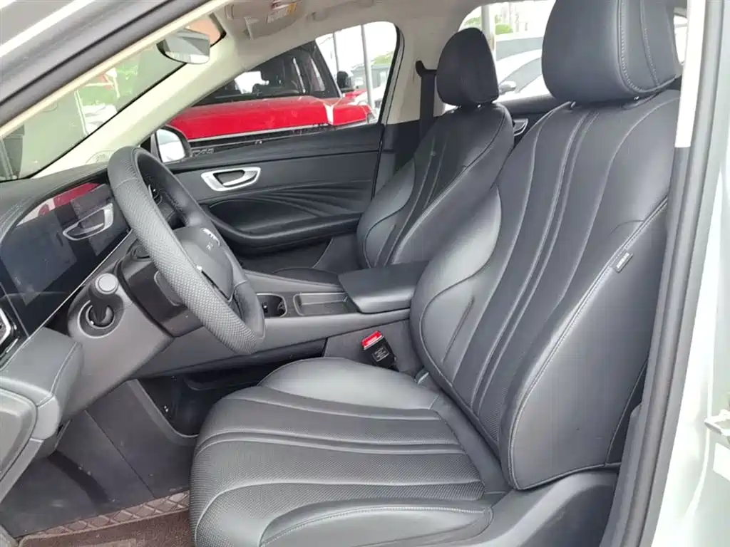 Roewe D7 2025 2025 DMH 125km World Champion Edition