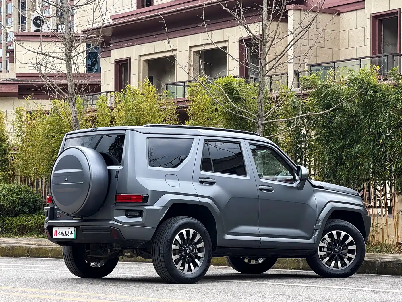 TANK TANK 700 NEW ENERGY