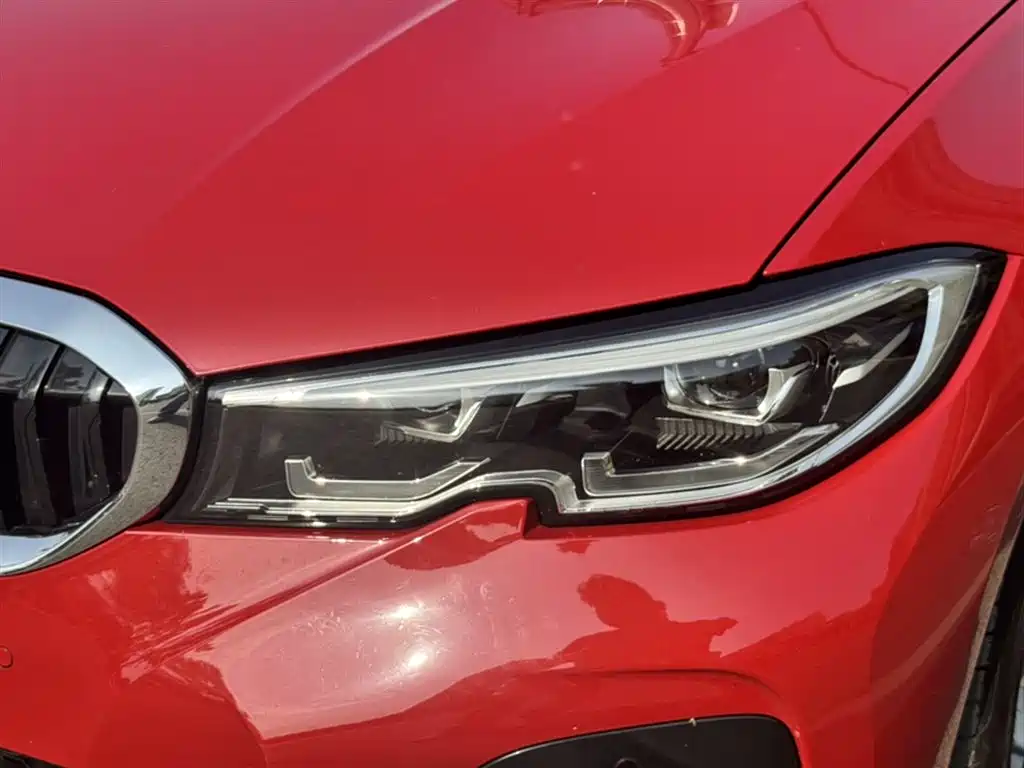BMW 3-SERIES
