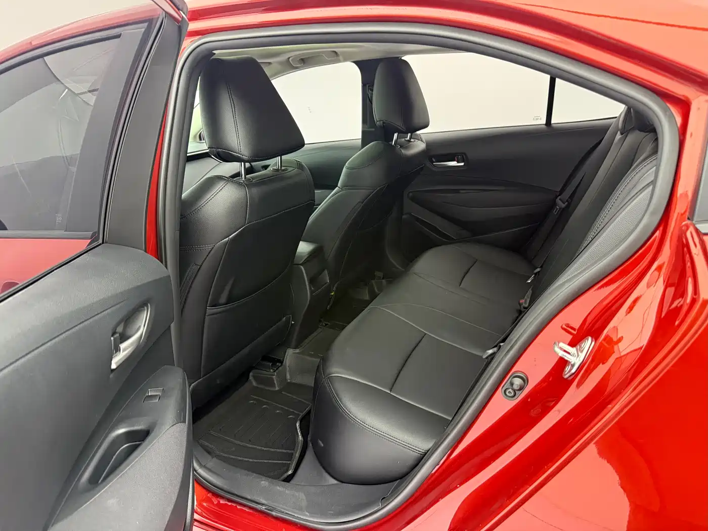 Toyota Corolla 2021 1.2T S-CVT Elite PLUS Edition фото 17