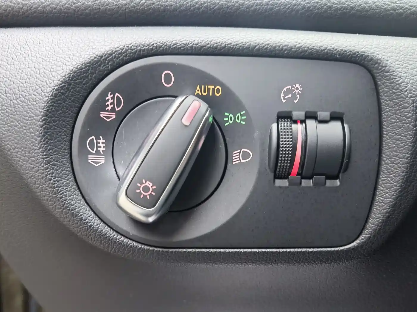 Audi Q3 2015 35 TFSI Comfort фото 13