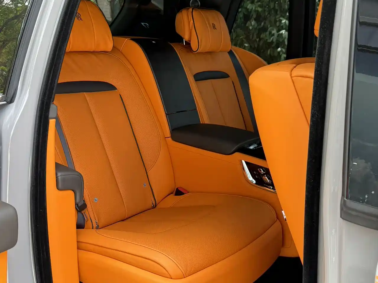 Rolls-Royce Cullinan 2023 2024 4-Seater