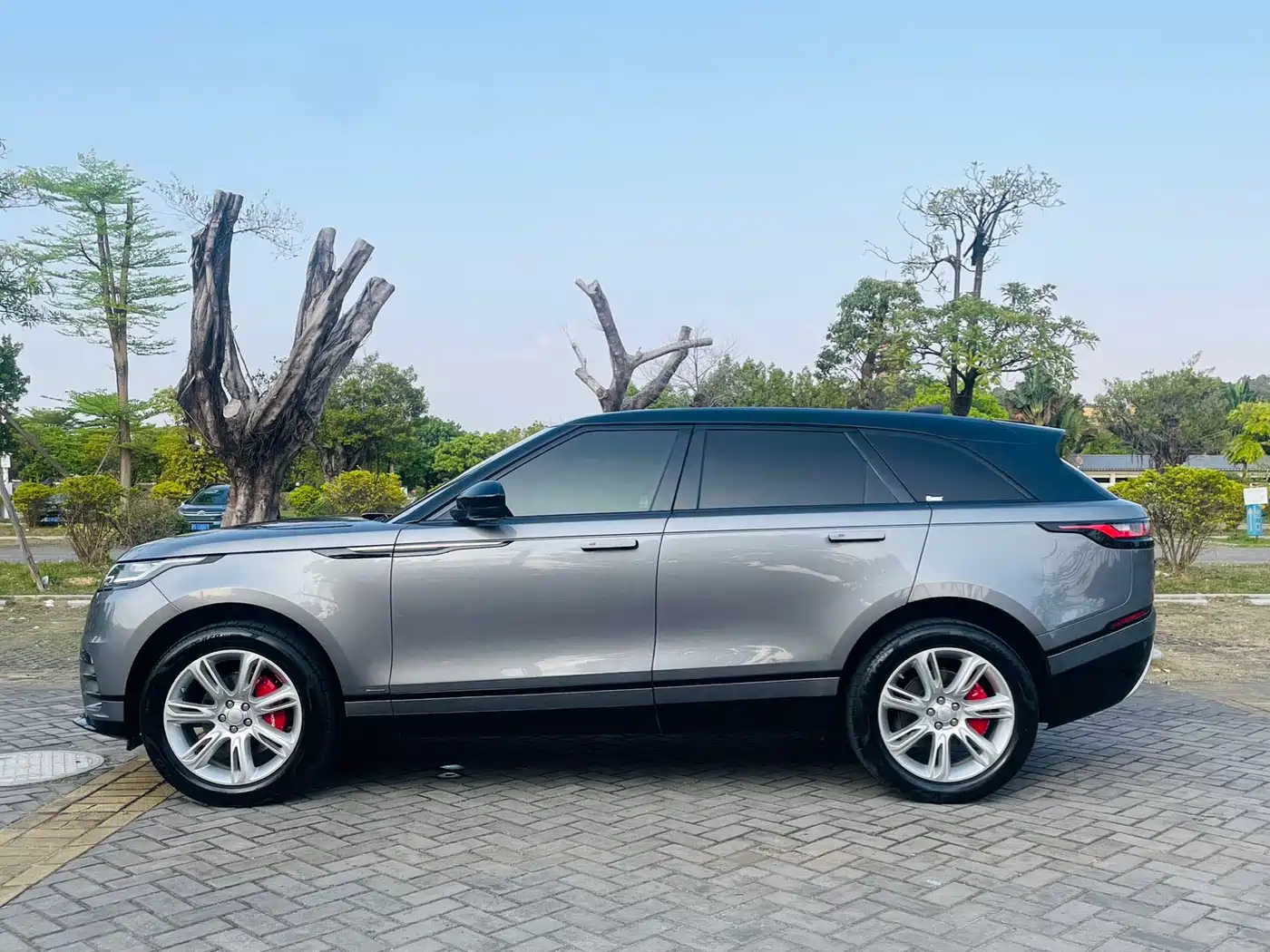 Land Rover Range Rover Velar 2020 P250 R-DYNAMIC S фото 7