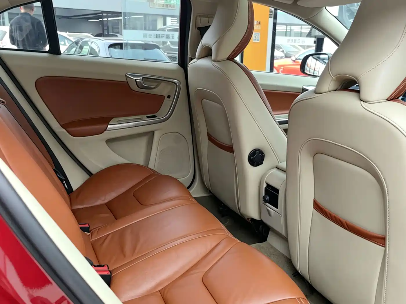 Volvo S60 (Import) 2013 2013 Model T5 Comfort Edition