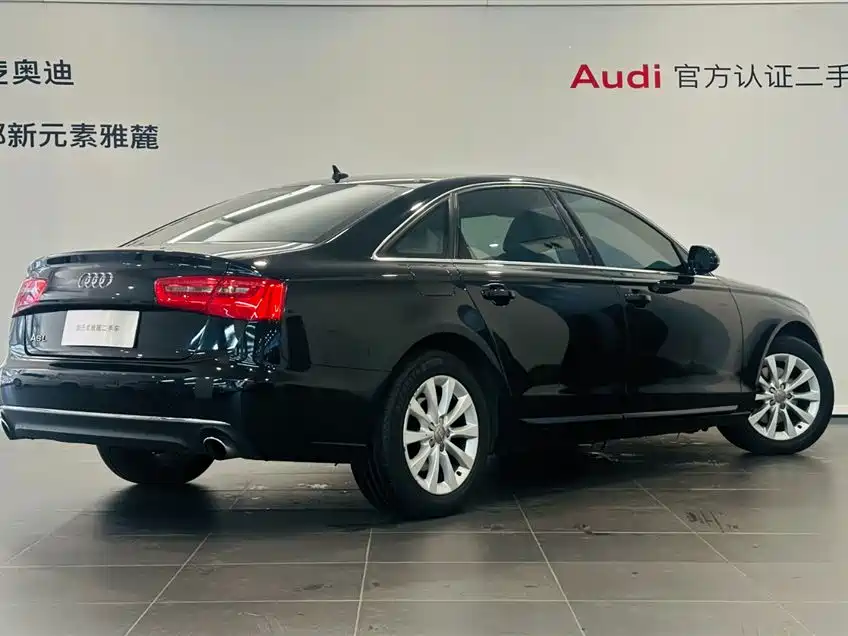 Фото 4 - Audi A6L